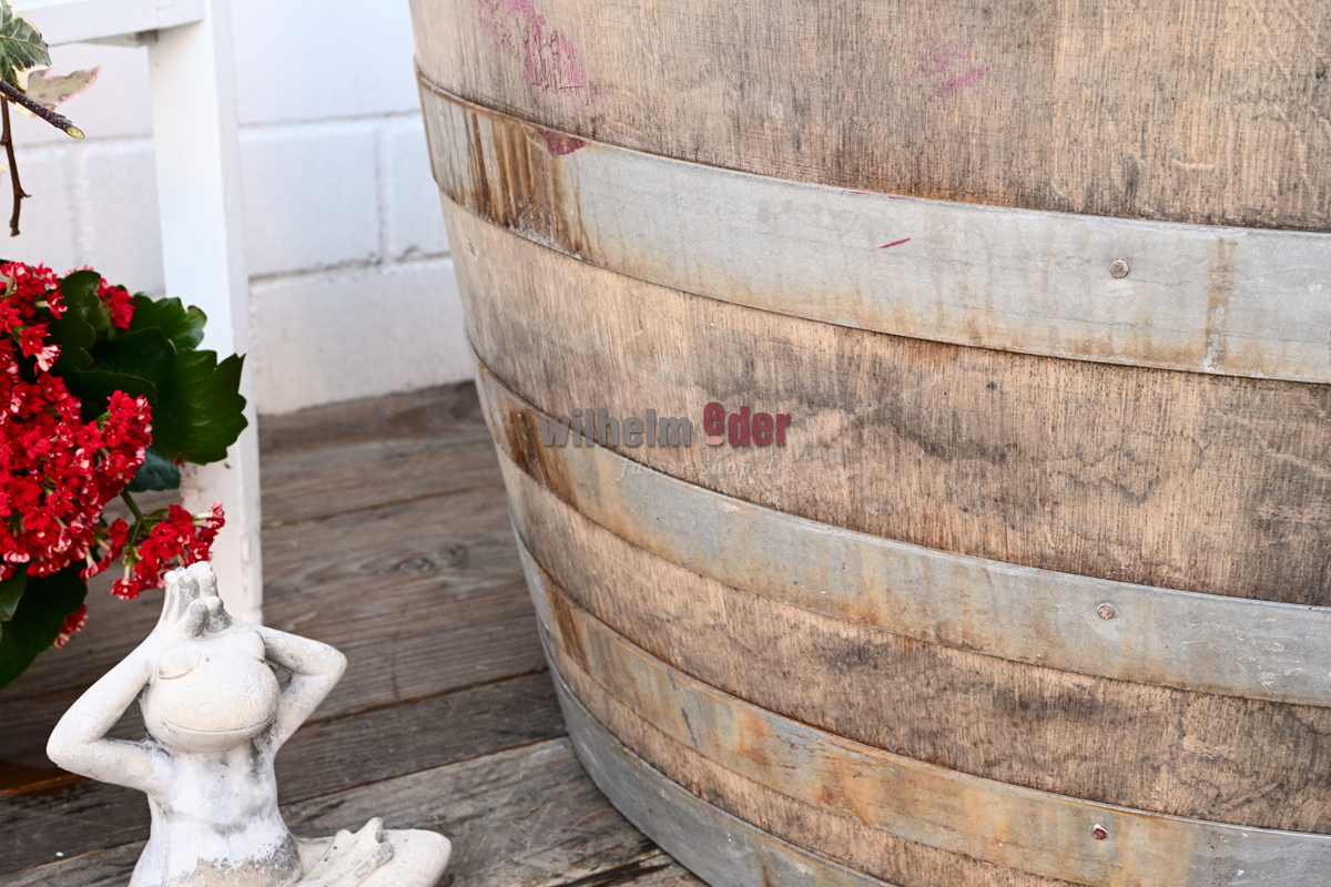 blumenkuebel_500l_rotwein_verzinkt_2