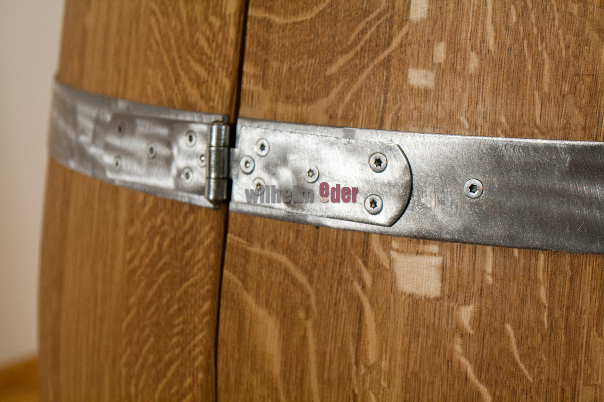 regalfass_300l_mit_glasplatte_u_fuessen_3